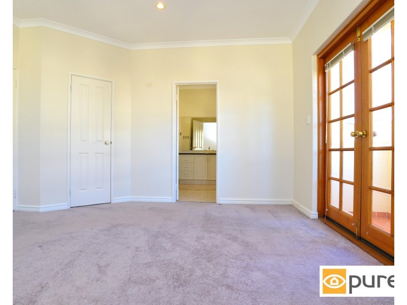 2/20 Coolangatta Retreat, Hillarys WA 6025