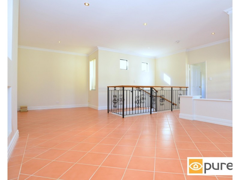 2/20 Coolangatta Retreat, Hillarys WA 6025