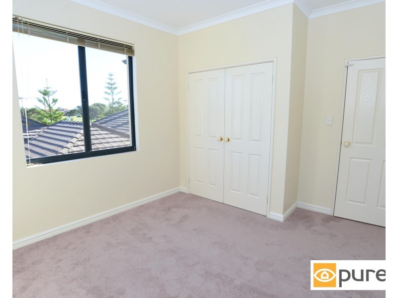 2/20 Coolangatta Retreat, Hillarys WA 6025