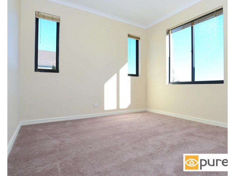 2/20 Coolangatta Retreat, Hillarys WA 6025