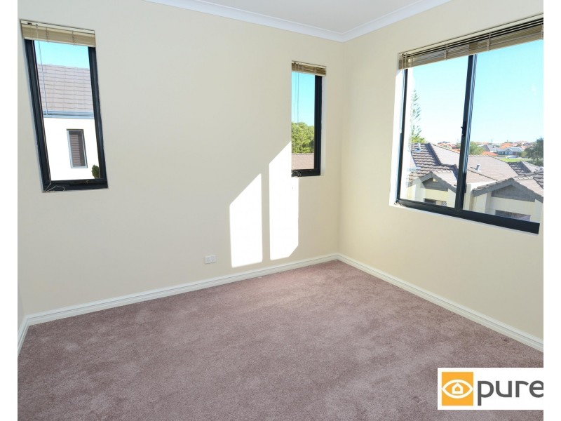 2/20 Coolangatta Retreat, Hillarys WA 6025