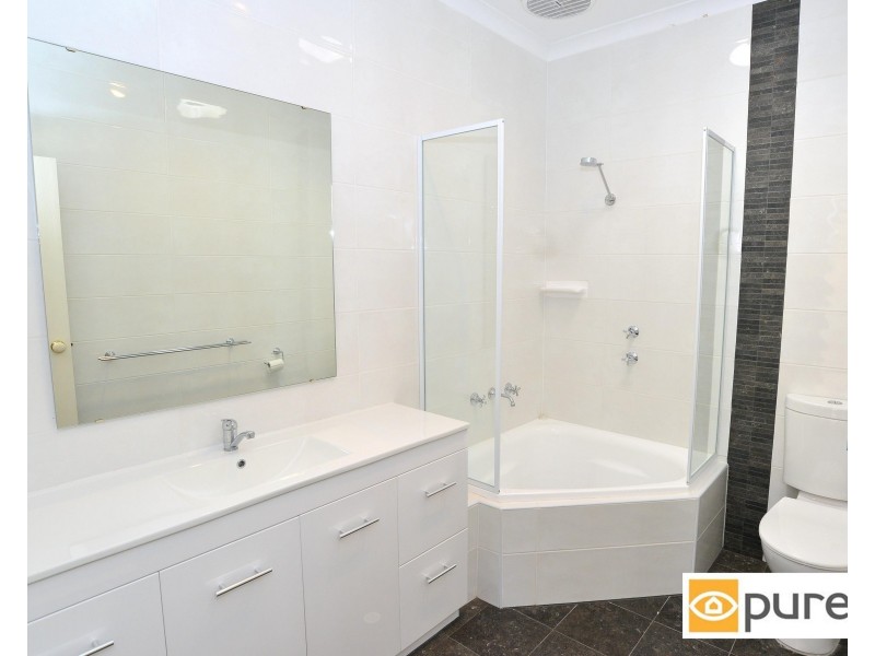 2/20 Coolangatta Retreat, Hillarys WA 6025