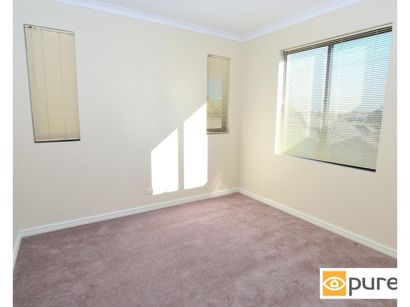 2/20 Coolangatta Retreat, Hillarys WA 6025