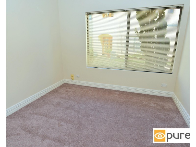 2/20 Coolangatta Retreat, Hillarys WA 6025