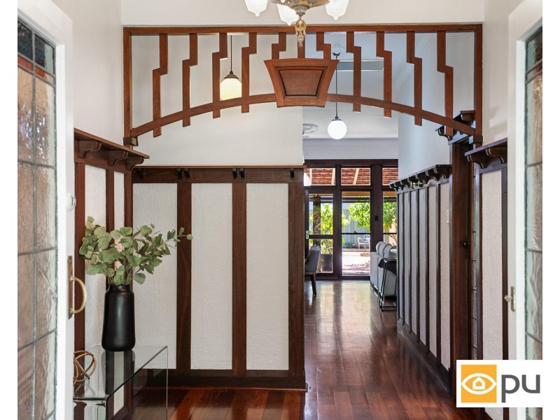 17 Thomas Street, Nedlands WA 6009
