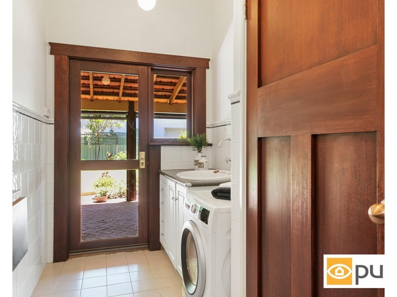 17 Thomas Street, Nedlands WA 6009