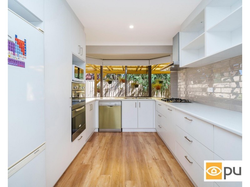 34 Roche Road, Duncraig WA 6023