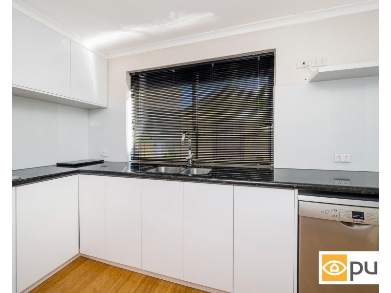 4/3 Rockett Lane, Cottesloe WA 6011