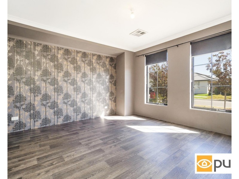23 Silvergum Way, Piara Waters WA 6112