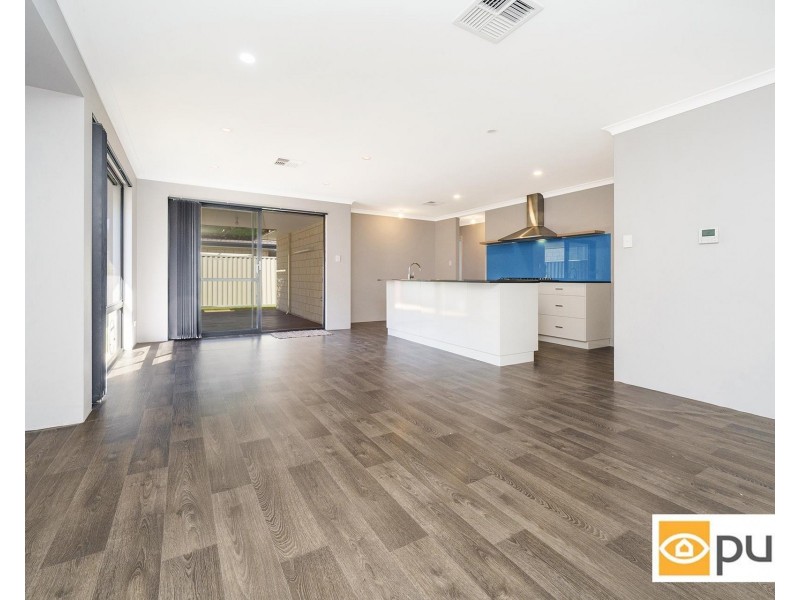 23 Silvergum Way, Piara Waters WA 6112