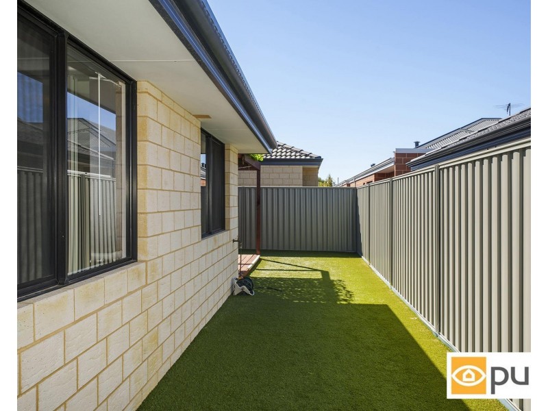 23 Silvergum Way, Piara Waters WA 6112