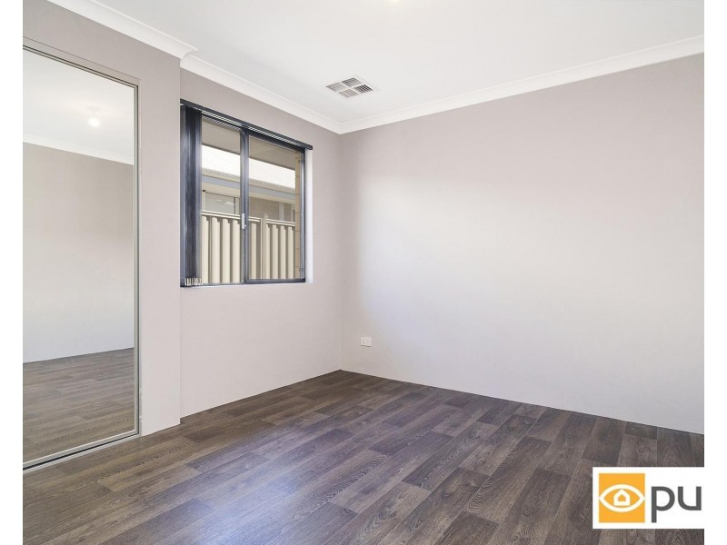 23 Silvergum Way, Piara Waters WA 6112