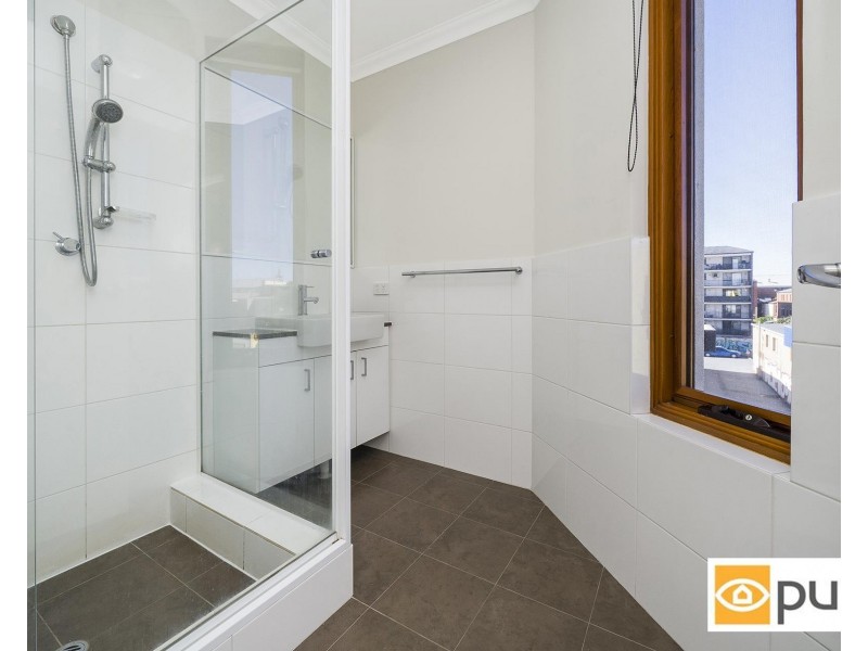7/2 Davies Street, Northbridge WA 6003