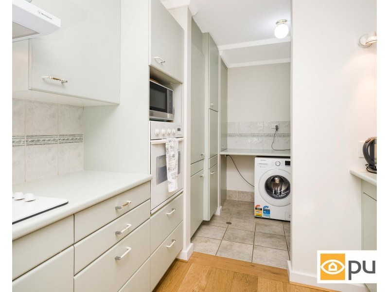 8/17 Salvado Street, Cottesloe WA 6011