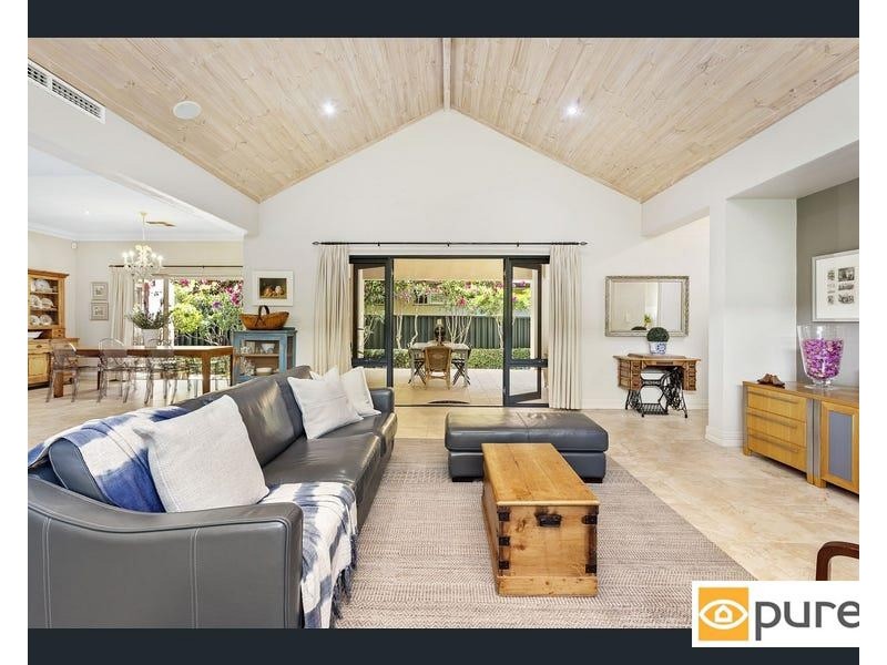 4 Dunbar Road, Claremont WA 6010