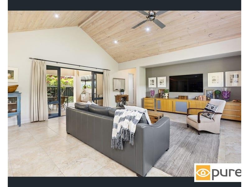 4 Dunbar Road, Claremont WA 6010