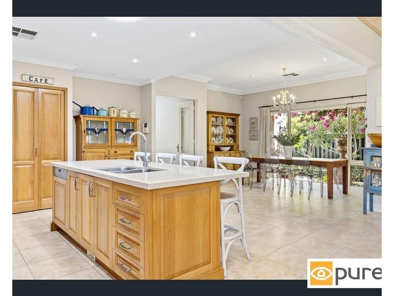 4 Dunbar Road, Claremont WA 6010