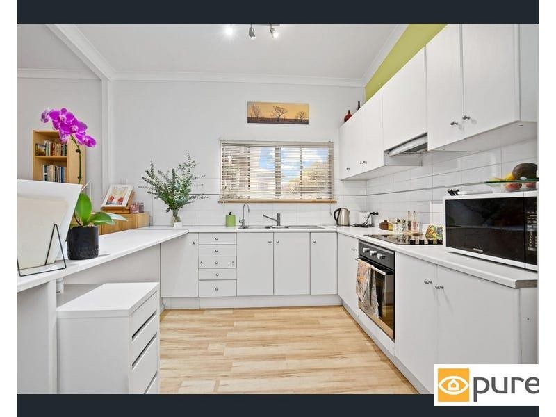 79 Pangbourne Street, Wembley WA 6014