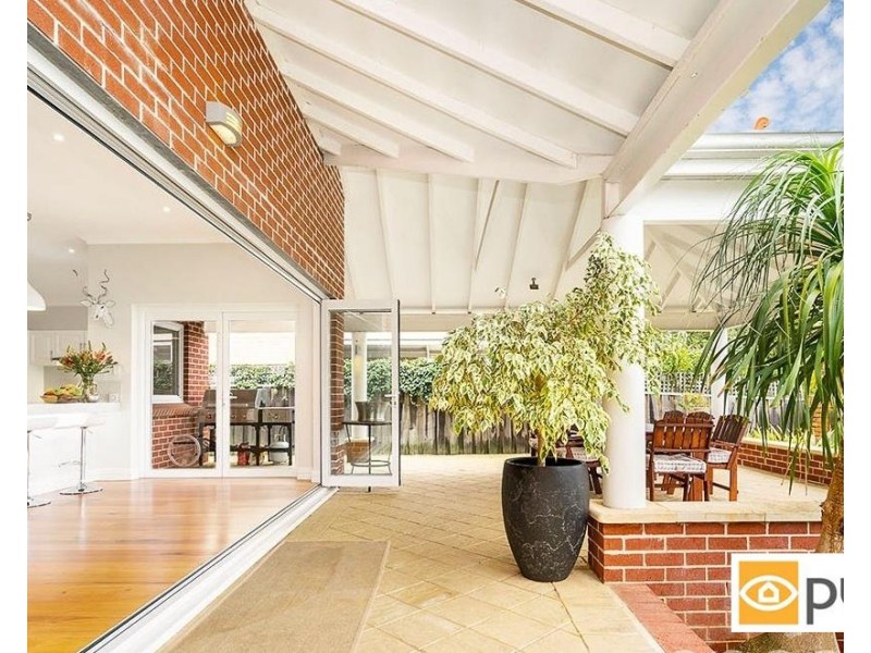 10 McKenna Glen, Mount Claremont WA 6010