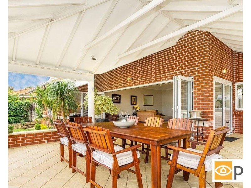 10 McKenna Glen, Mount Claremont WA 6010