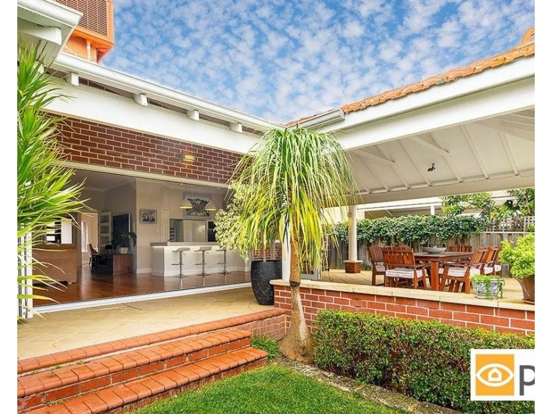 10 McKenna Glen, Mount Claremont WA 6010