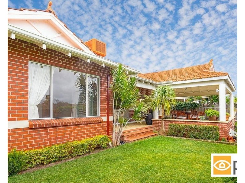 10 McKenna Glen, Mount Claremont WA 6010