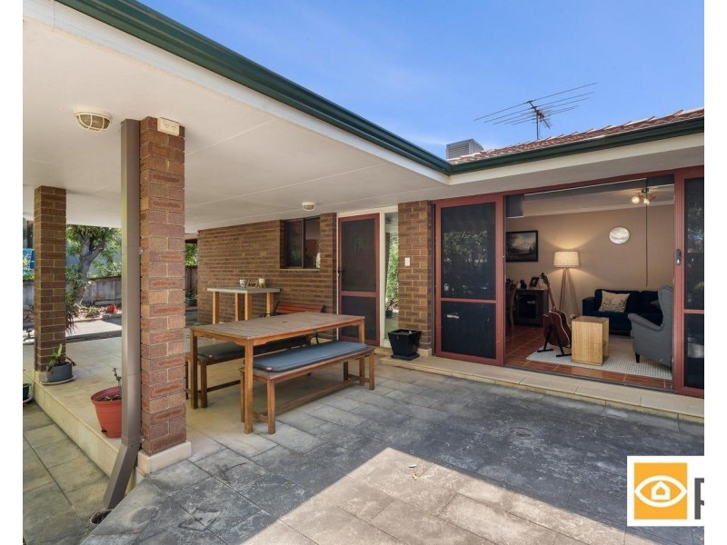 8/78 Murray Road, Bicton WA 6157