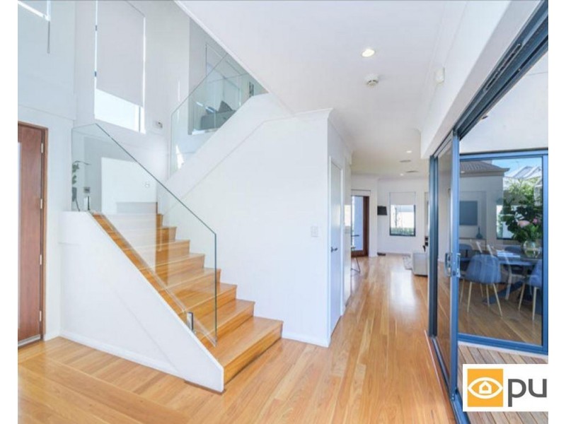 30 Pensioner Guard Road, North Fremantle WA 6159