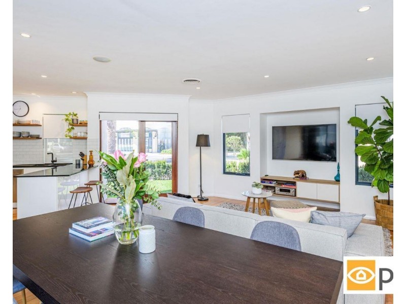 30 Pensioner Guard Road, North Fremantle WA 6159