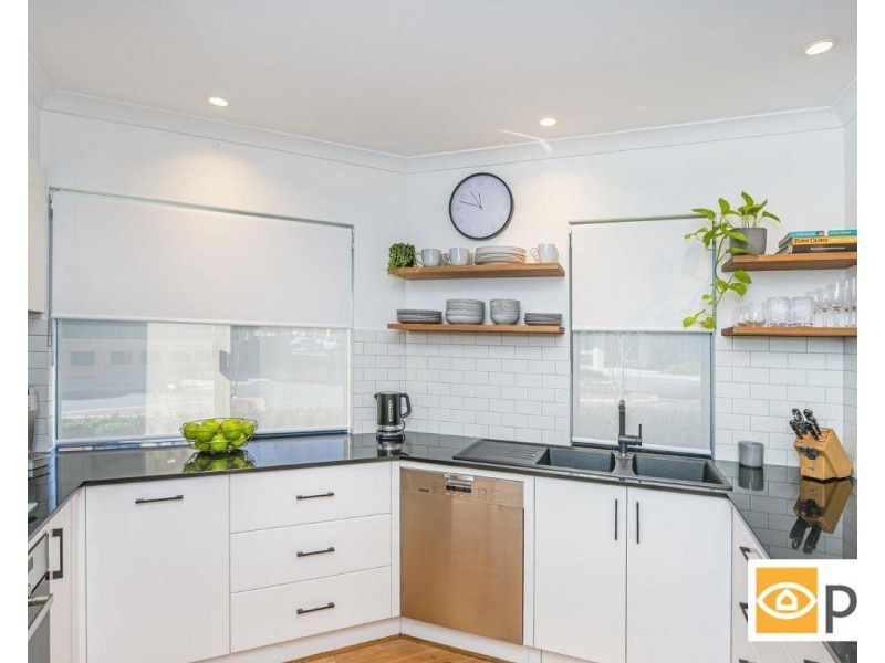 30 Pensioner Guard Road, North Fremantle WA 6159