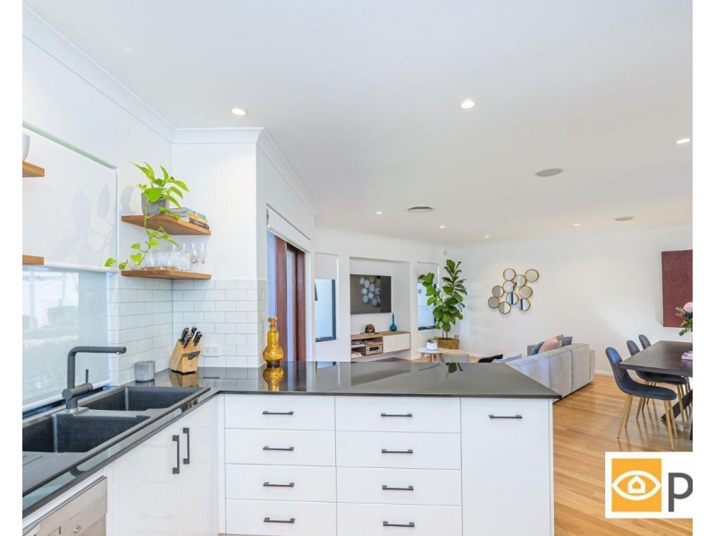 30 Pensioner Guard Road, North Fremantle WA 6159