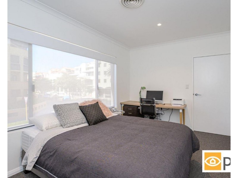 30 Pensioner Guard Road, North Fremantle WA 6159