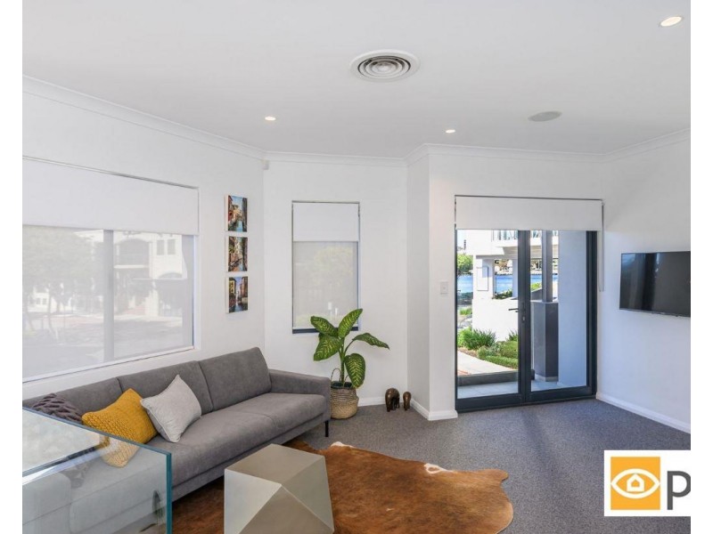 30 Pensioner Guard Road, North Fremantle WA 6159