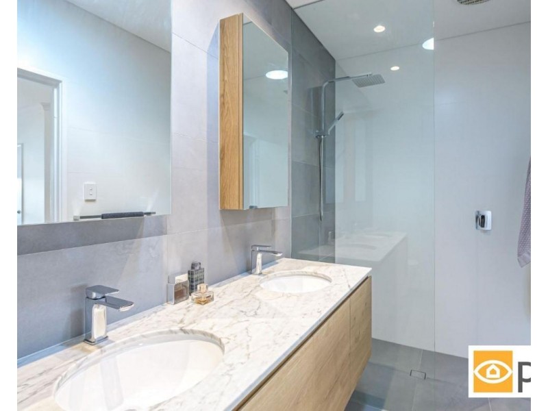 30 Pensioner Guard Road, North Fremantle WA 6159