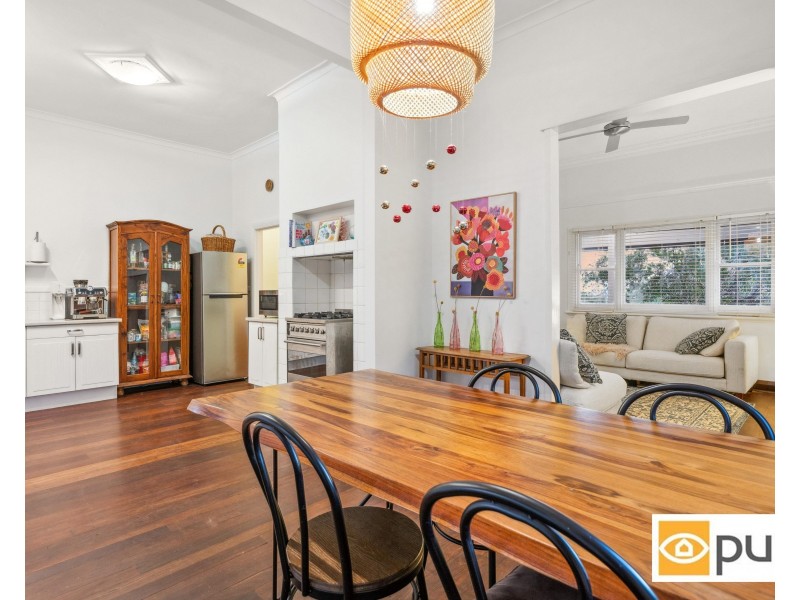 18 Newmarket Street, Beaconsfield WA 6162