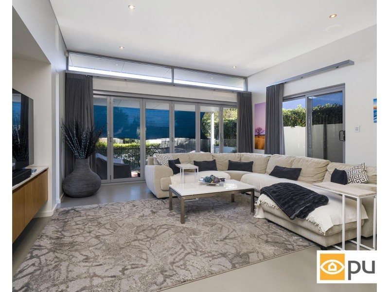 10 Hilda Street, Shenton Park WA 6008