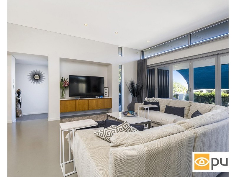 10 Hilda Street, Shenton Park WA 6008