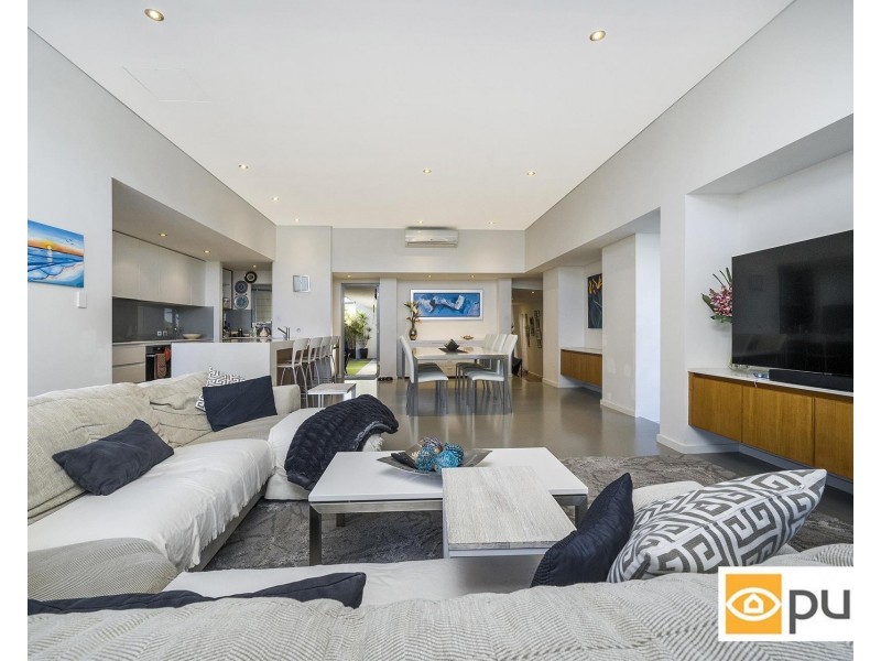 10 Hilda Street, Shenton Park WA 6008
