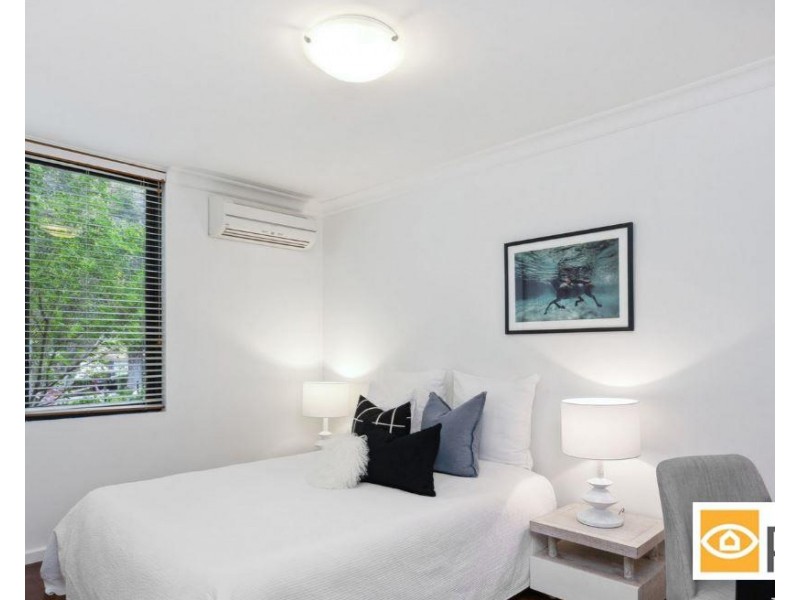 4/40 Onslow Road, Shenton Park WA 6008