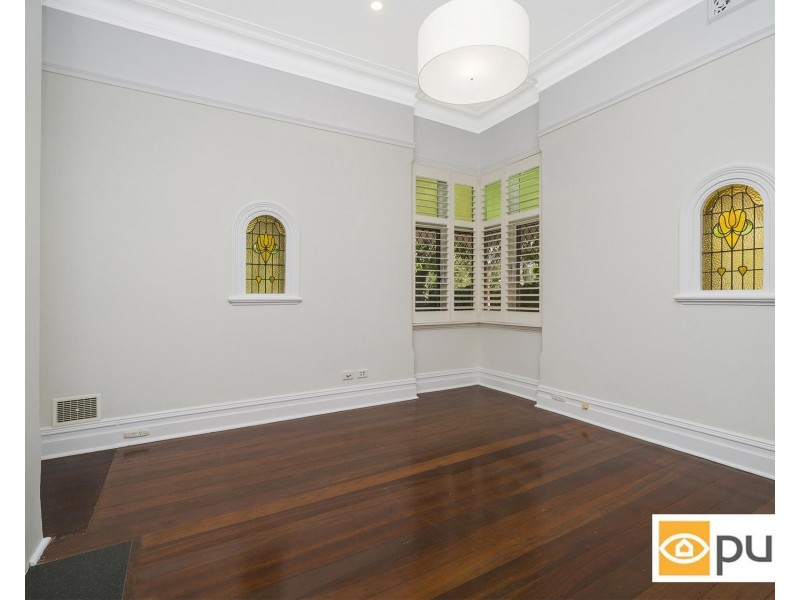 11 Wood Street, Swanbourne WA 6010