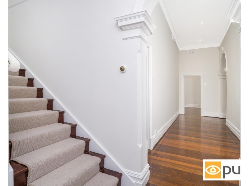 11 Wood Street, Swanbourne WA 6010