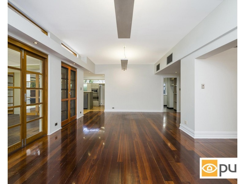 11 Wood Street, Swanbourne WA 6010