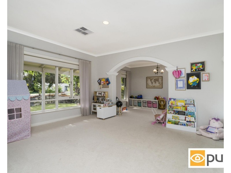 22 Kincardine Crescent, Floreat WA 6014