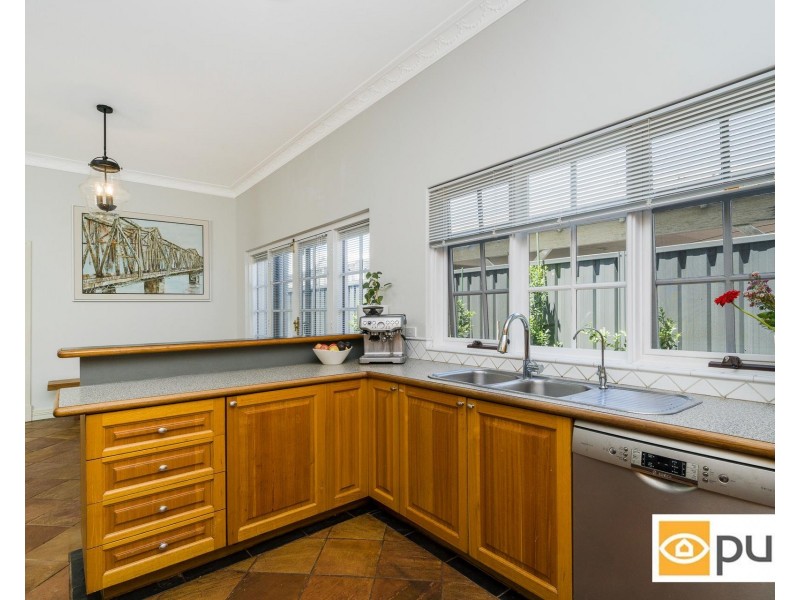 8 The Grove, Wembley WA 6014