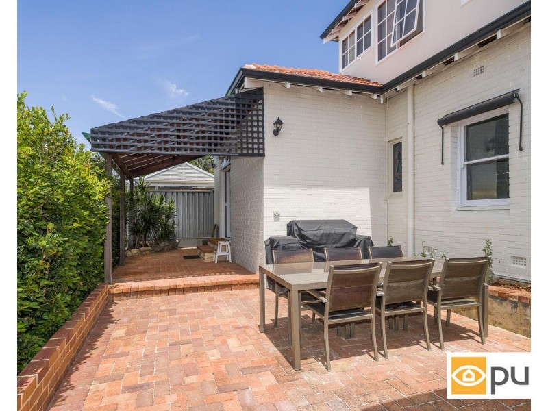 8 The Grove, Wembley WA 6014