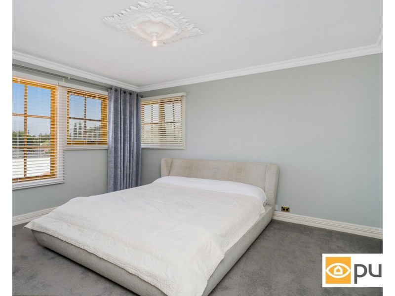 8 The Grove, Wembley WA 6014