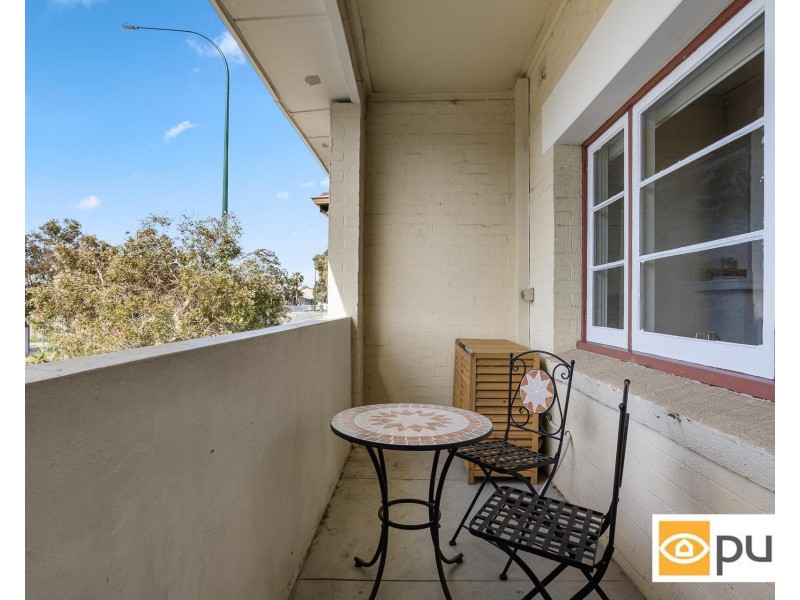 2/157 Cambridge Street, West Leederville WA 6007