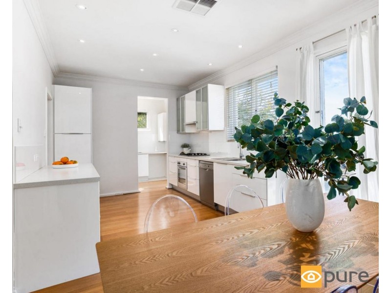 6/4 Richardson Avenue, Claremont WA 6010