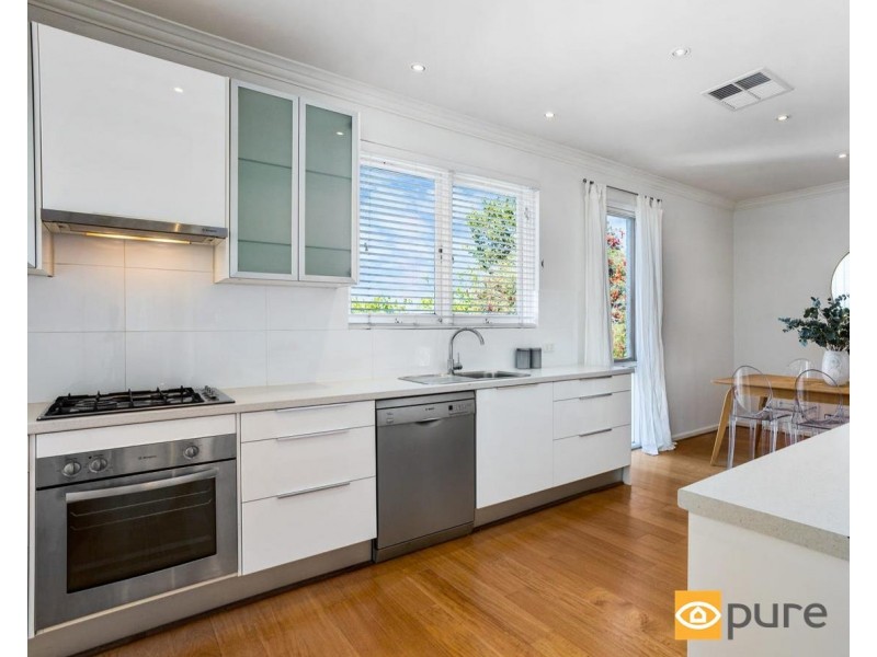 6/4 Richardson Avenue, Claremont WA 6010