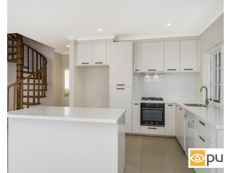 119 Curtin Avenue, Cottesloe WA 6011
